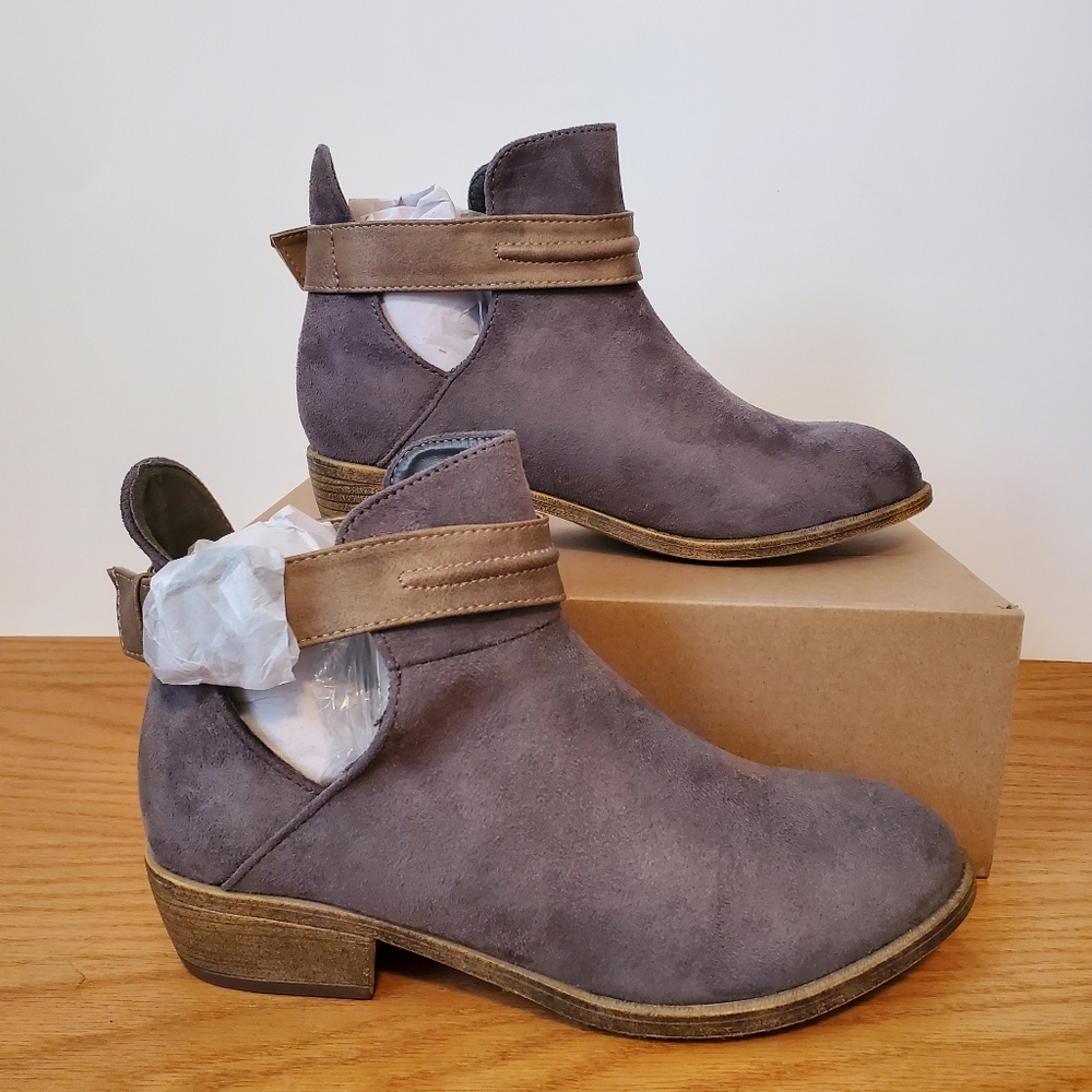 JOURNEE Mavrik Microsuede Cutout Bootie Grey/Tan NIB - Picture 2 of 9